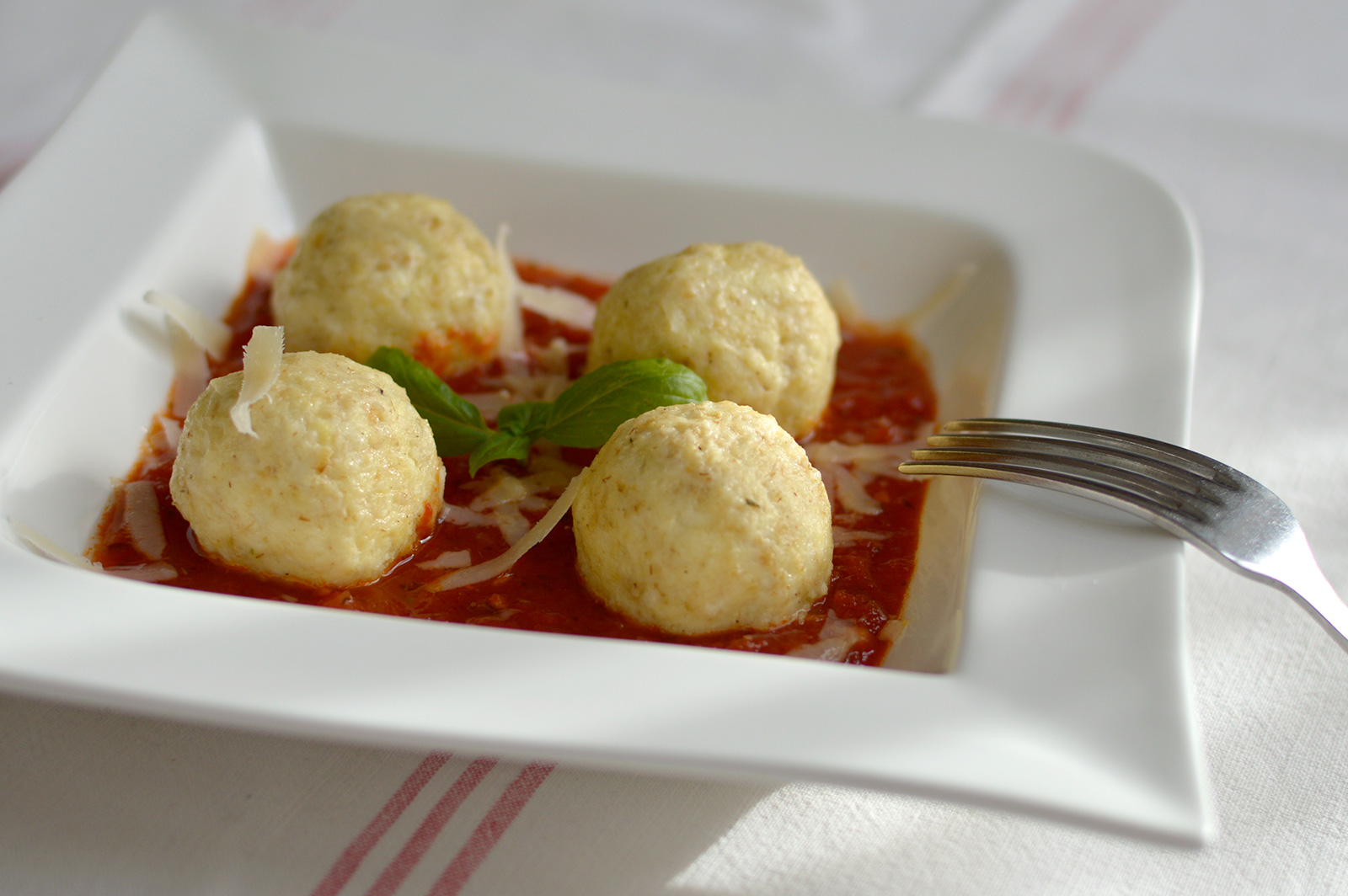 turogomboc Sós túrógombóc paradicsomszósszal