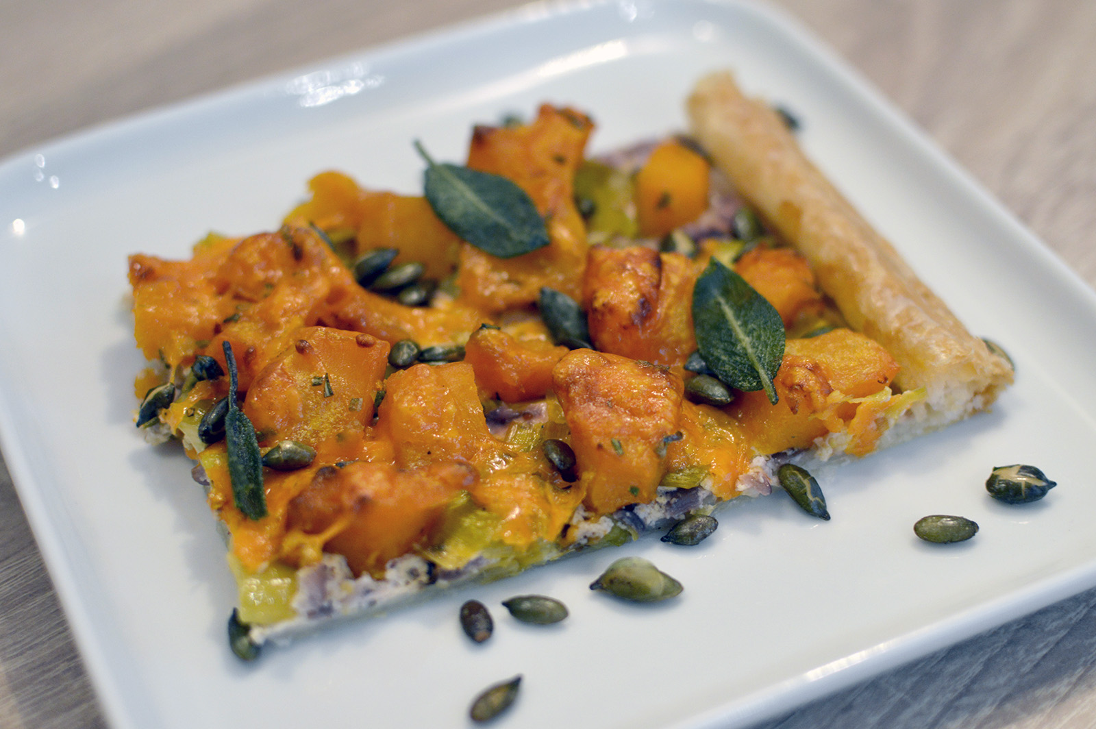 Duplahagymás sütőtökös lepény